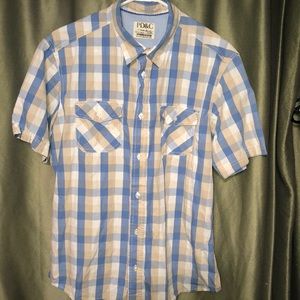 Men’s button up short sleeve shirt